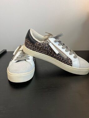 Steve Madden Parka Studded Animal Print Mixed Media Low Leather Sneakers  7.5